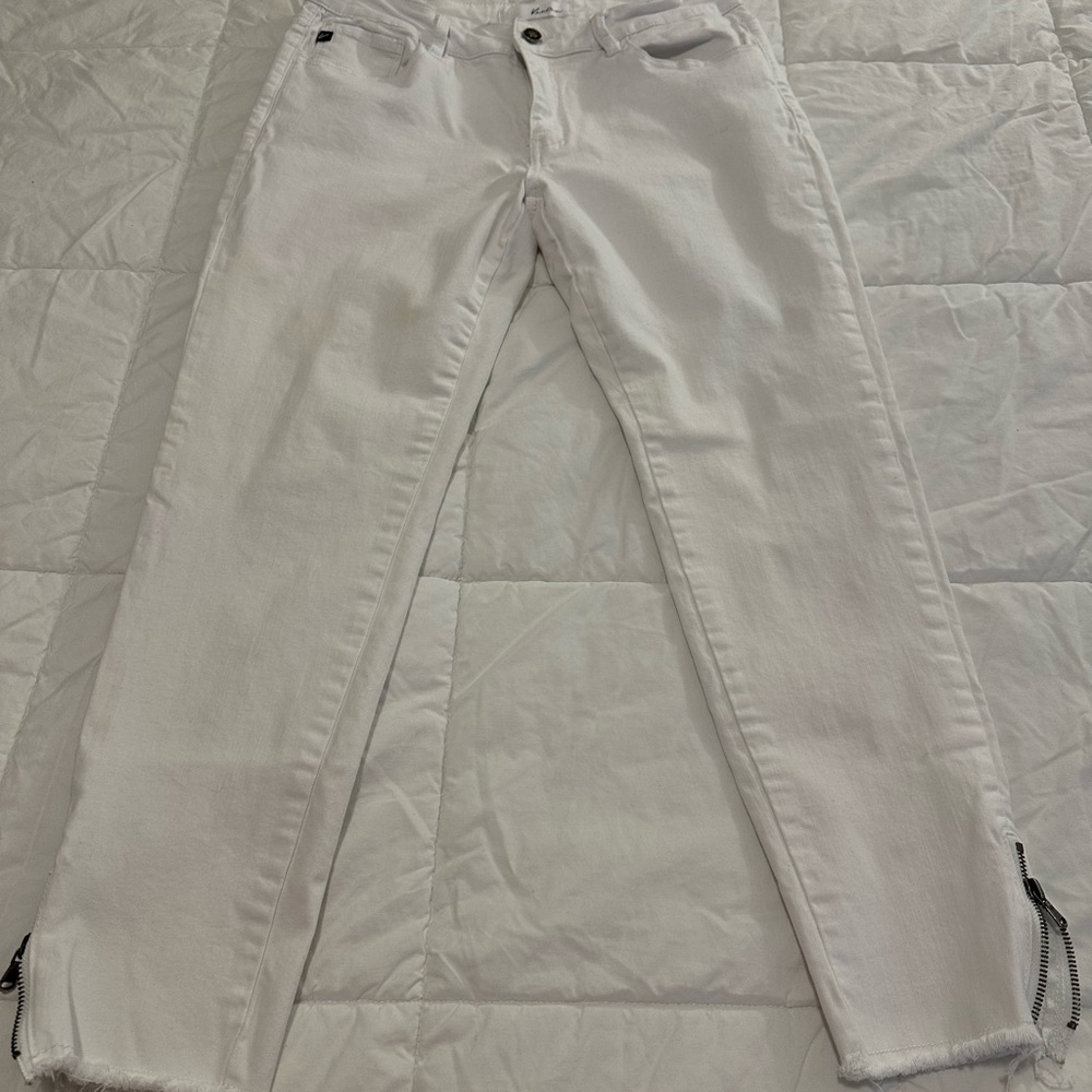 KanCan White Denim Jeans with Ankle Zippers